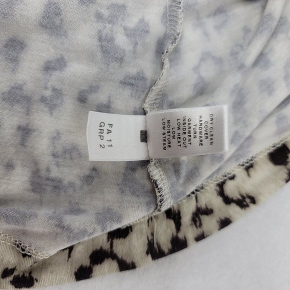 St John Leopard Print Women's Top Sz S - Picture 6 of 8